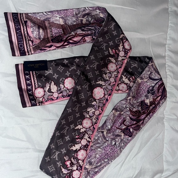 Authentic Louis Vuitton Silk Bandeau Scarf - Picture 4 of 4